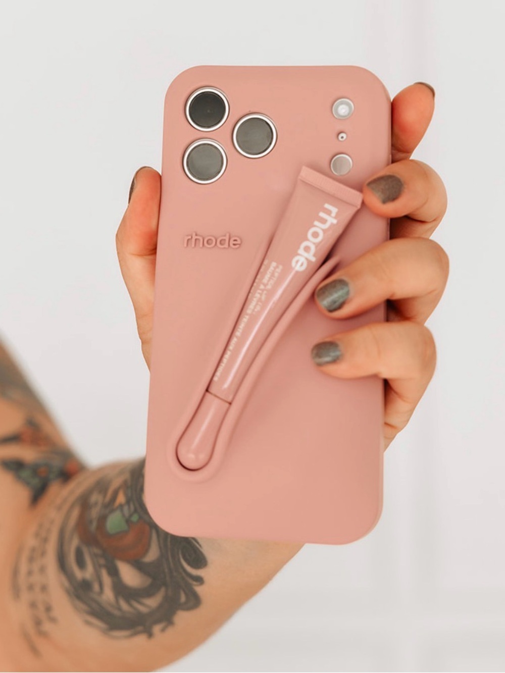 RHODE iPhone 17 pro max Case in Pretzel